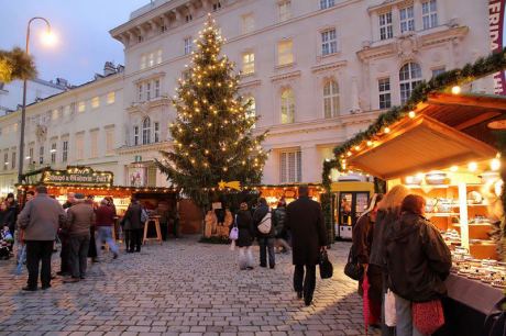 Vienna - Old Christmas Market Freyung